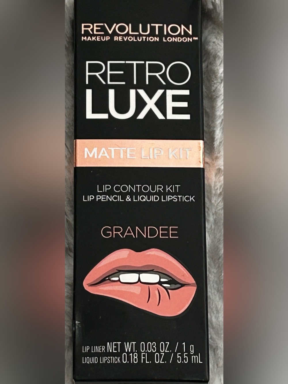 Makeup Revolution Retro Luxe Matte Lip Kit - Grandee Peach Pink